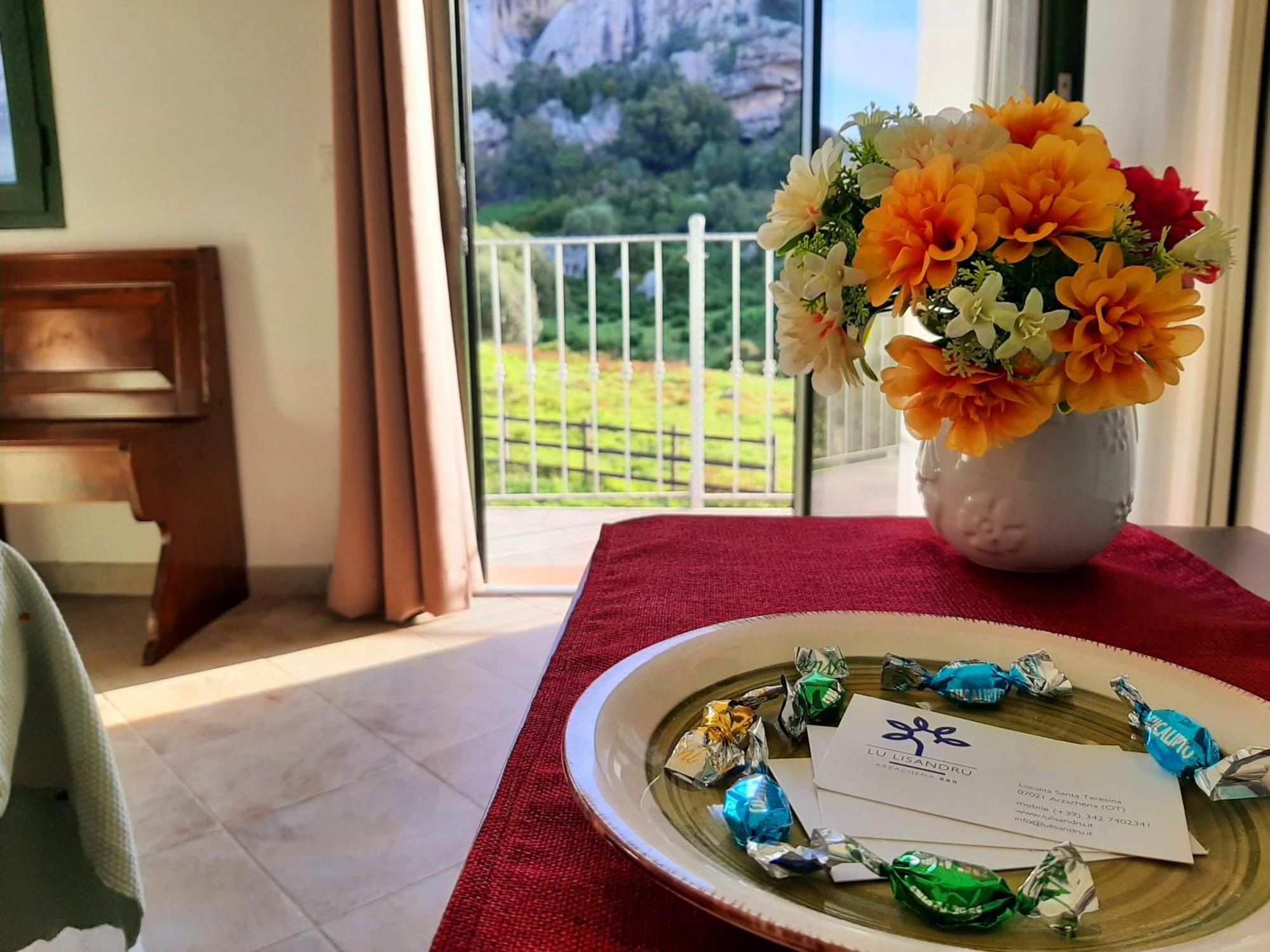 אביאדורי Lu Lisandru חדר תמונה